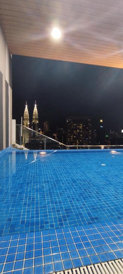 Colony By Infinitum Suites Service Klcc Apartemen *