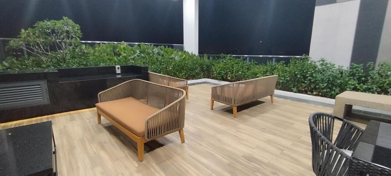 Colony By Infinitum Suites Service Klcc Apartemen Kuala Lumpur